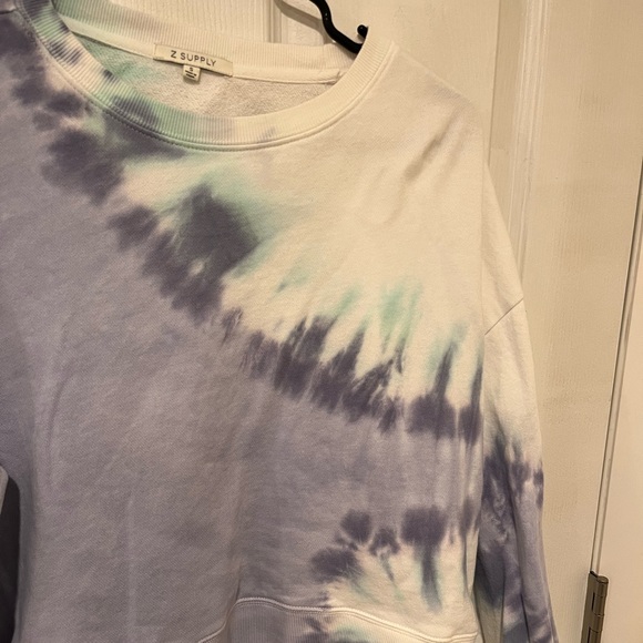 Tie Dye Sweatshirt ✨ - Picture 3 of 11